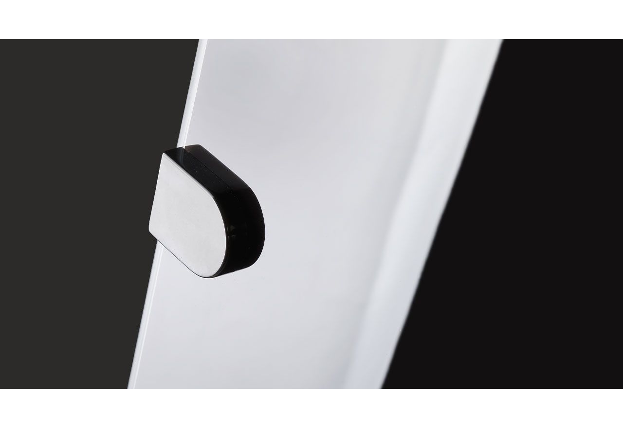 Luksusowa, czarna meblościanka z frontami w szkle, z oświetleniem LED RGB do salonu - ZAFIRO Czarne szkło / Czarny mat