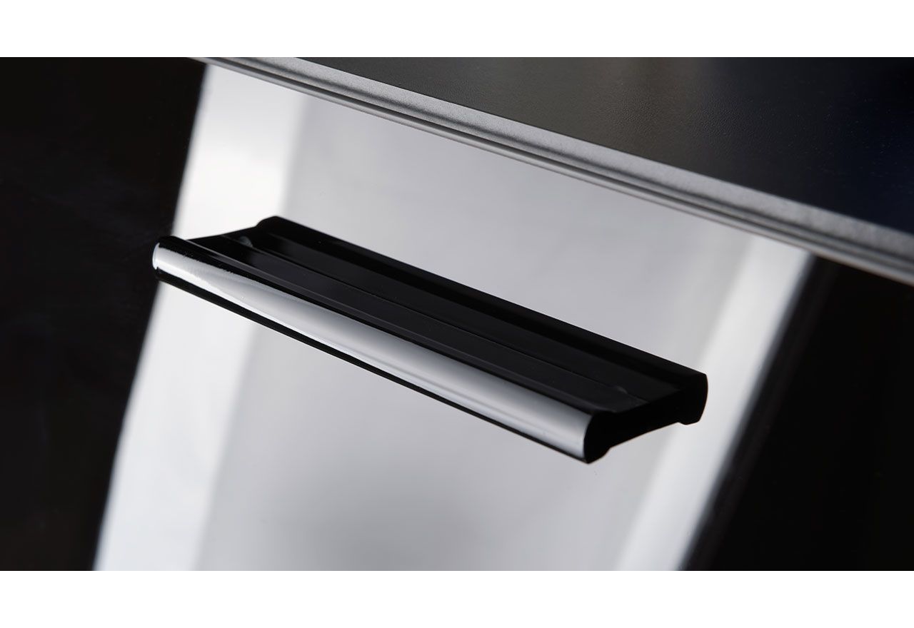 Luksusowa, czarna meblościanka z frontami w szkle, z oświetleniem LED RGB do salonu - ZAFIRO Czarne szkło / Czarny mat