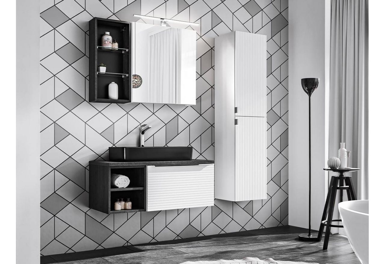 Modny zestaw mebli łazienkowych z szafką pod umywalkę nablatową i opcją oświetlenia LED - LEVANTO / Biały / Dąb Sherman