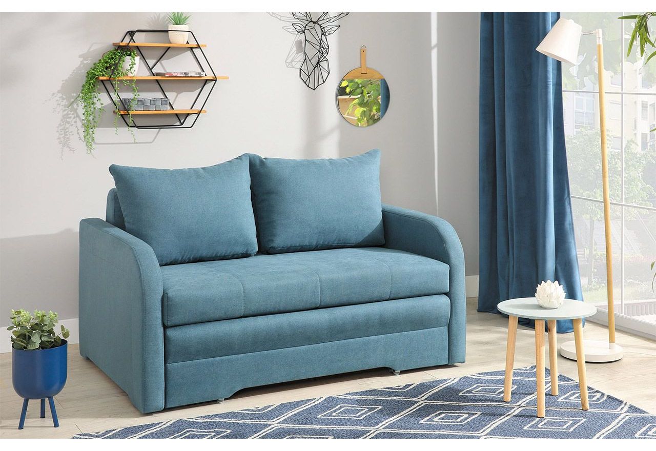 Kompaktowa kanapa dwuosobowa ITALA z błękitną welwetową tapicerką i funkcją spania