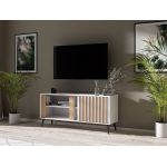 Szafka RTV biała, do salonu MELSVIK 140 cm z przesuwnymi drzwiami ozdobionymi lamelami dąb wotan