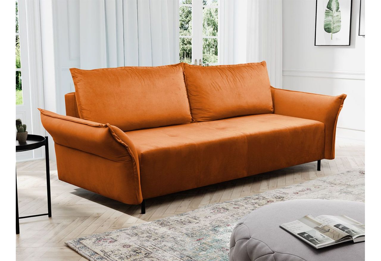 Welurowa kanapa NOVARA z funkcją spania, zdejmowanymi poduszkami oparciowymi i tapicerką w ceglanym kolorze
