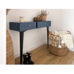Konsola z szufladami CORSU do salonu i przedpokoju, na czarnych metalowych nogach