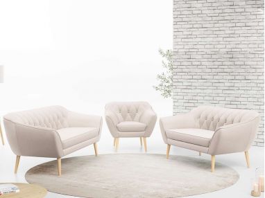 Komfortowy zestaw wypoczynkowy złożony z dwóch sof i fotela PIRS 3+2+1 z welurową jasnobeżową tapicerką
