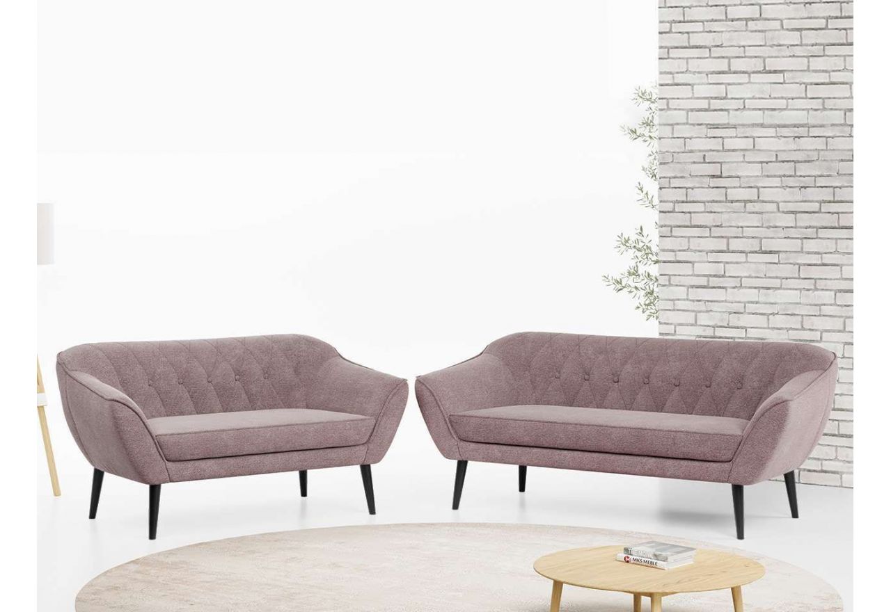 Komplet wypoczynkowy z dwu i trzyosobową sofą tapicerowaną jasnobeżowym welurem PIRS 3+2 na wysokich nóżkach z drewna