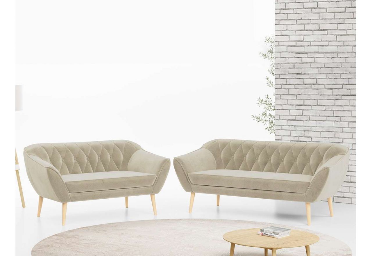Skandynawski zestaw mebli wypoczynkowych do salonu PIRS 3+2 z dwoma sofami w welurowej beżowej tapicerce