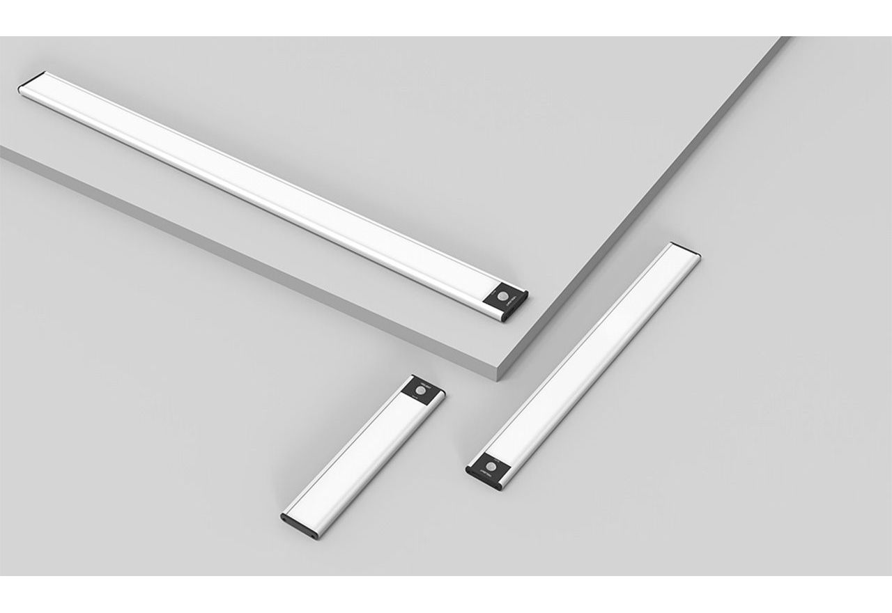 Dodatkowe oświetlenie do szaf - Lampa A60 do szafy, z czujnikiem ruchu, aluminiową, srebrną obudową i pojemną baterią, 60 cm