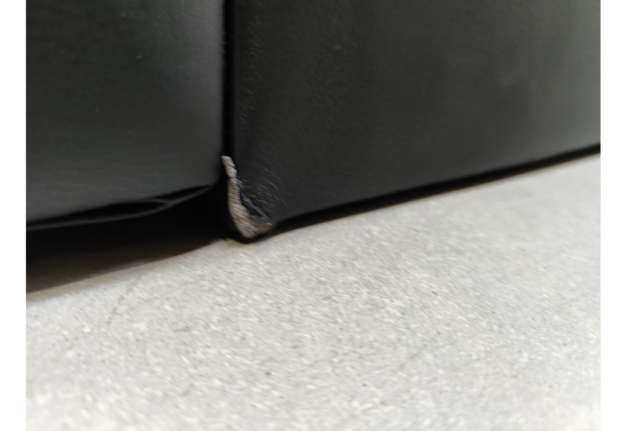 Łóżko kontynentalne GRIMALDI 180x200 - Soft 11 - czarna ekoskóra - OUTLETU