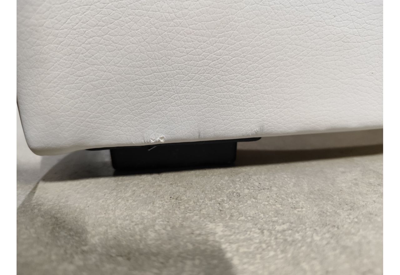 Łóżko kontynentalne LUKA KING 200x200 - Soft 17 - biała ekoskóra - OUTLETU