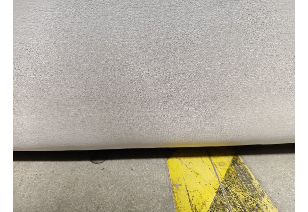 Łóżko kontynentalne LUKA KING 200x200 - Soft 17 - biała ekoskóra - OUTLETU