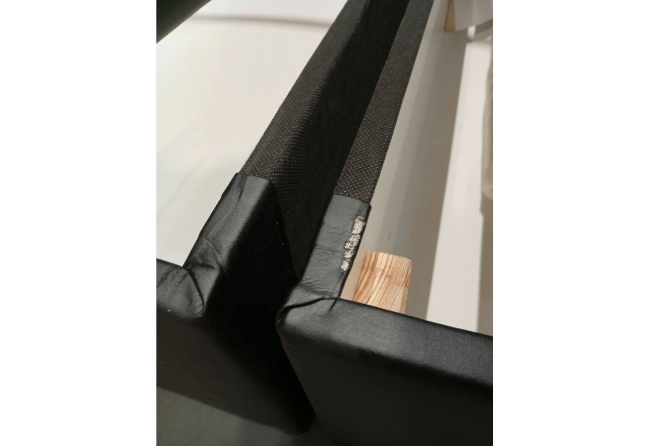 Łóżko kontynentalne RICO 160x200 - Soft 11 - czarna ekoskóra - OUTLETU