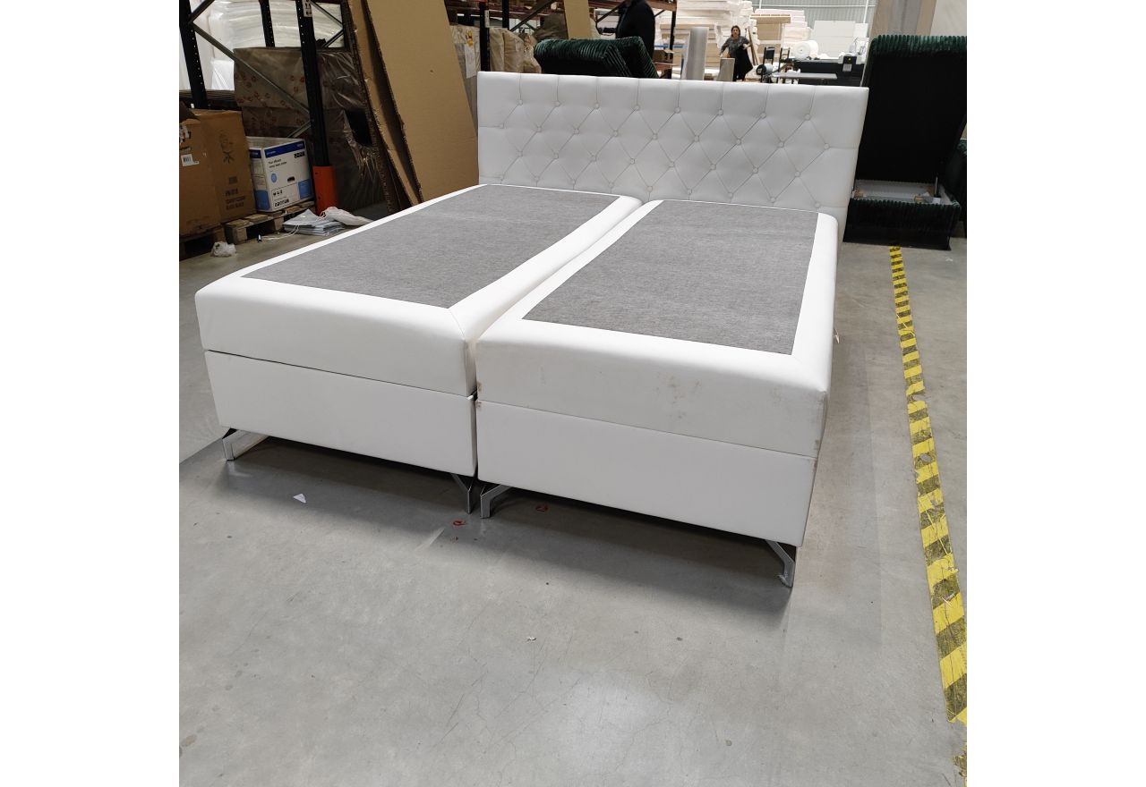 Łóżko kontynentalne GRIMALDI 180x200 - Soft 17 - biała ekoskóra - OUTLETU