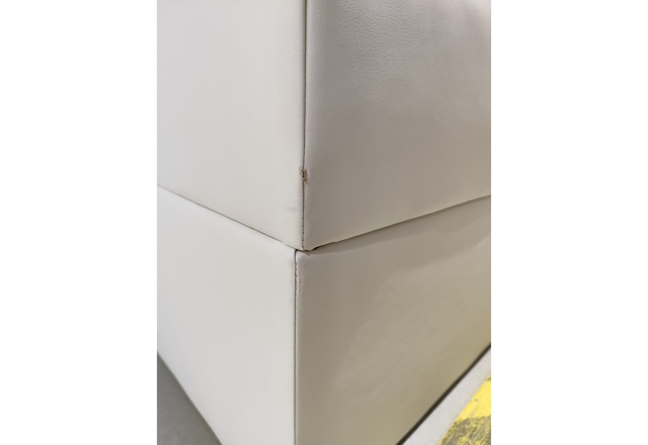 Łóżko kontynentalne GRIMALDI 180x200 - Soft 17 - biała ekoskóra - OUTLETU