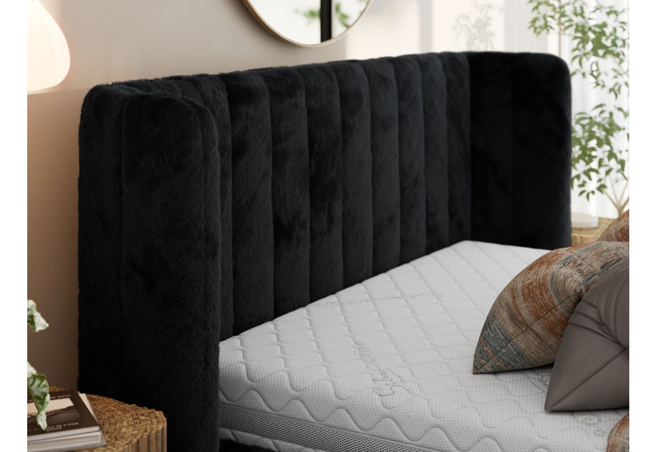 Łóżko tapicerowane GOLETTA CLASSIC 180x200 - materac multipocket - czarny, plusz