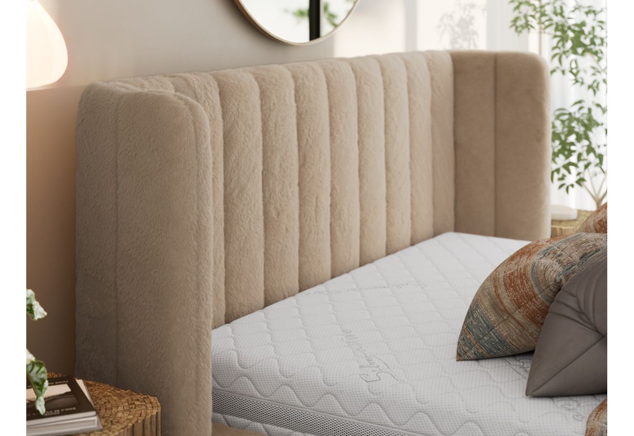 Łóżko tapicerowane GOLETTA CLASSIC 200x200 - materac pocket - beżowy, plusz