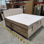 Łóżko kontynentalne, elektrycznie sterowane z pilota - ELECTRO 180x200 - Monolith 02 - beżowy - OUTLETU