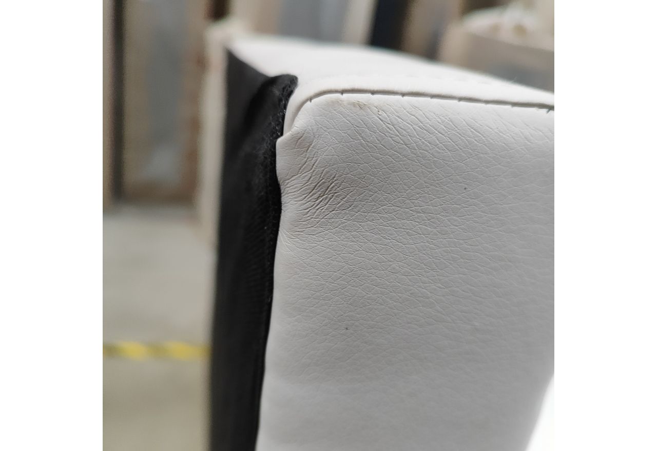 Łóżko kontynentalne JASIR 140x200 - Soft 17 - biała ekoskóra - OUTLETU