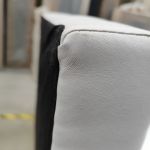 Łóżko kontynentalne JASIR 140x200 - Soft 17 - biała ekoskóra - OUTLETU