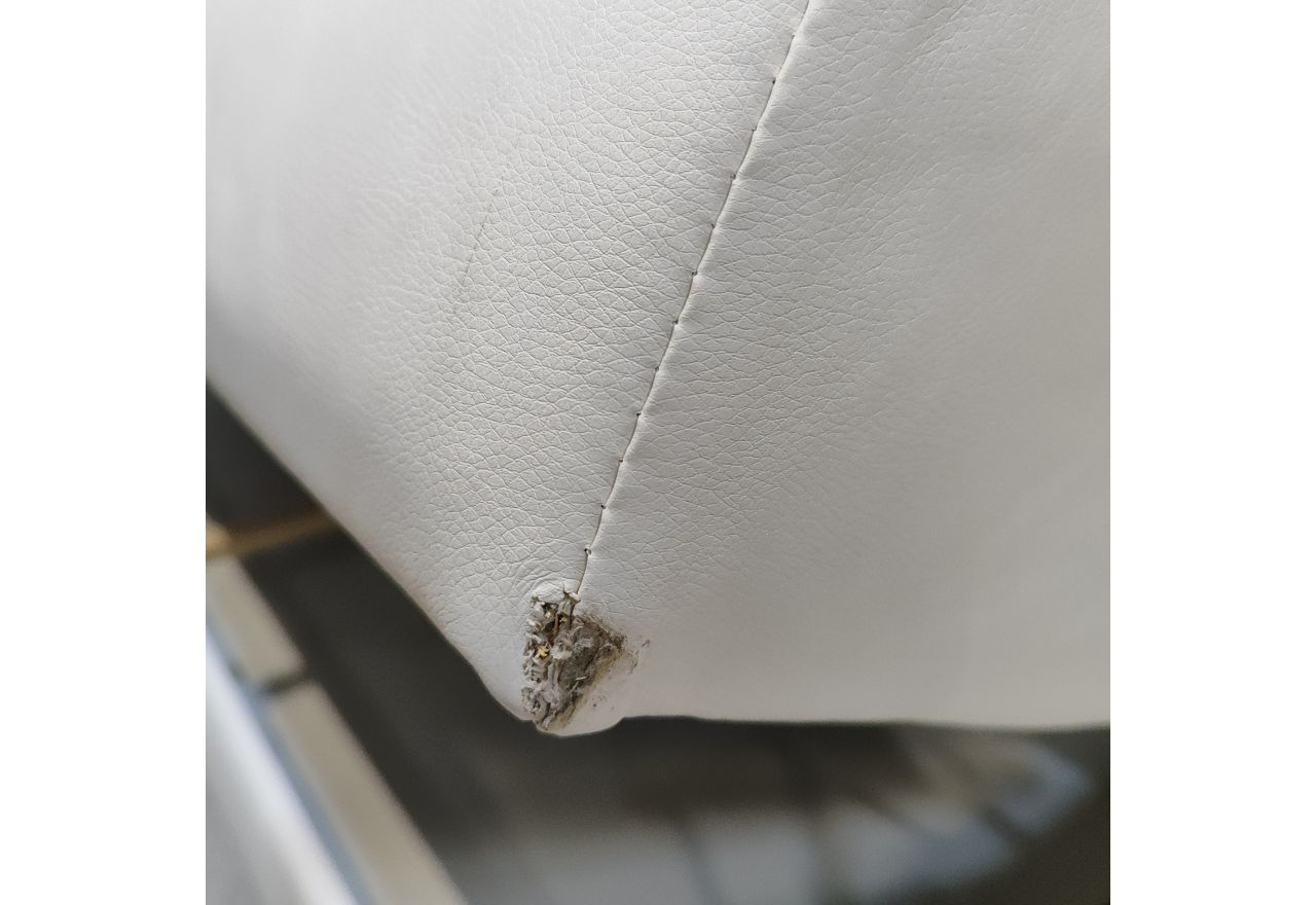 Łóżko kontynentalne LUKA KING 160x200 - Soft 17 - biała ekoskóra - OUTLETU