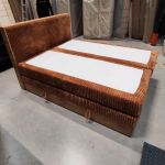 Łóżko kontynentalne WOOD CLASSIC KING 160x200 - Tilia 56 - pomarańczowy - OUTLETU