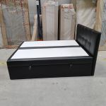 Łóżko kontynentalne RICO 160x200 - Soft 11 - czarna ekoskóra - OUTLETU