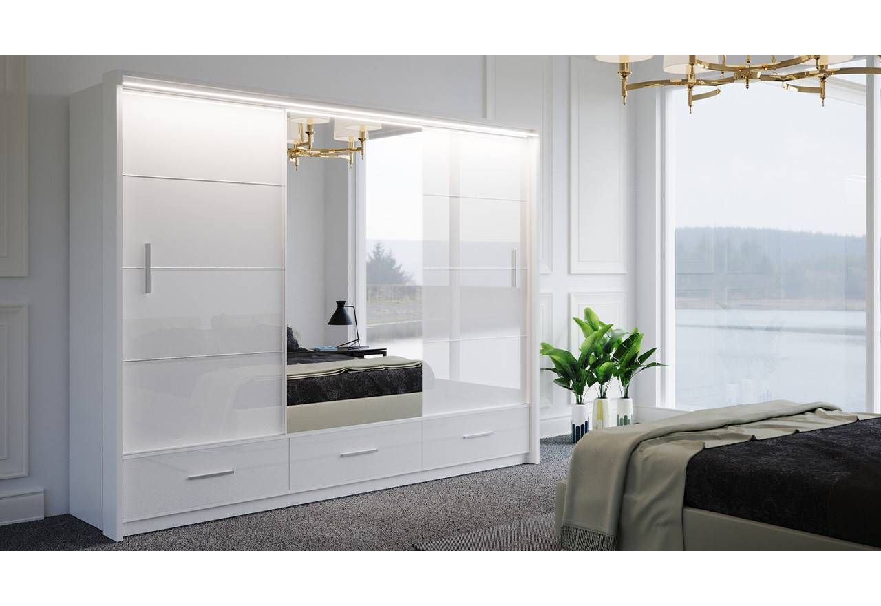 Nowoczesna szafa trzydrzwiowa 255 cm, przesuwna z lustrem na froncie do sypialni - MALIO / Biały / Biały połysk - lustro
